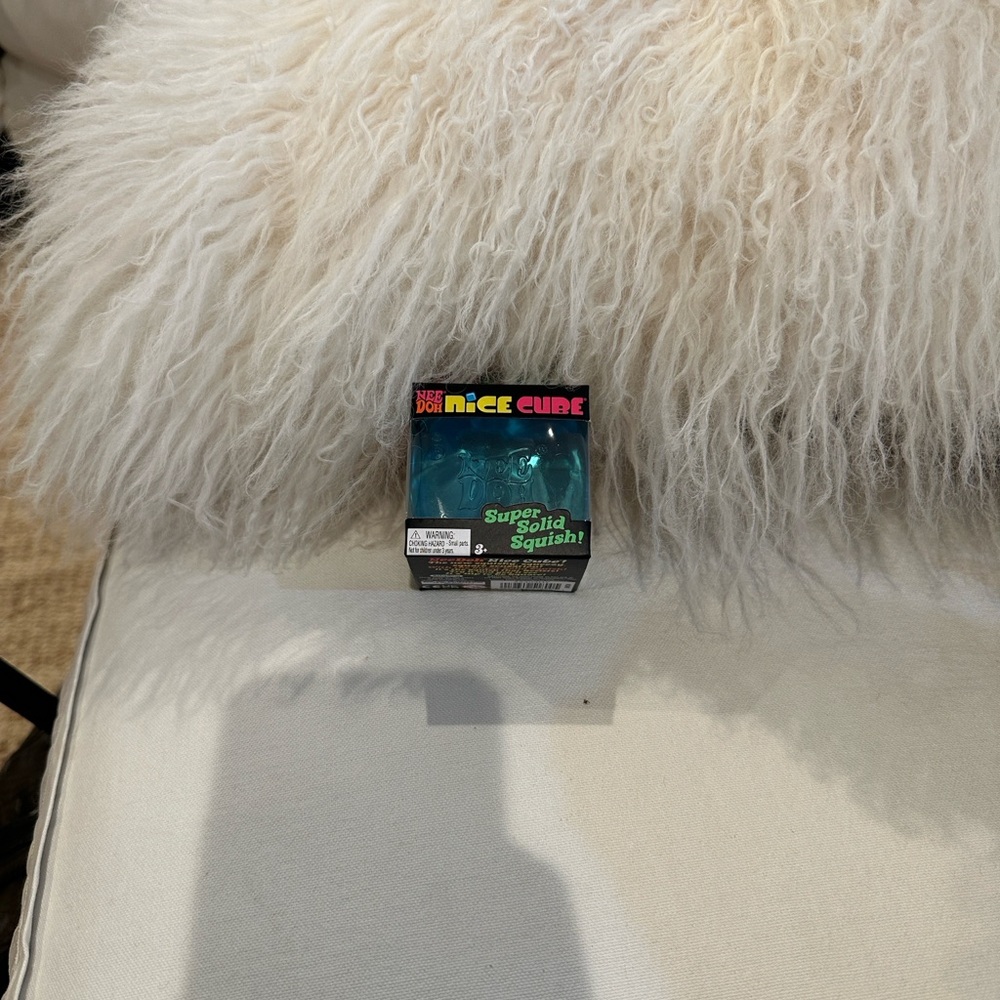 🐣 Nice Cube Super Solid Squish - Blue 🚀 - Picture 4 of 14